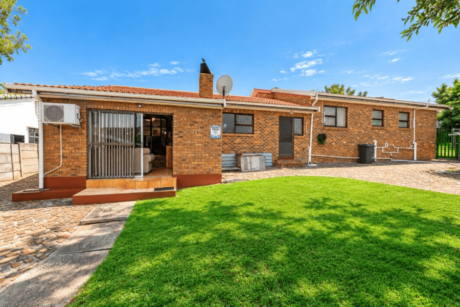 4 Bedroom Property for Sale in De Tijger Western Cape